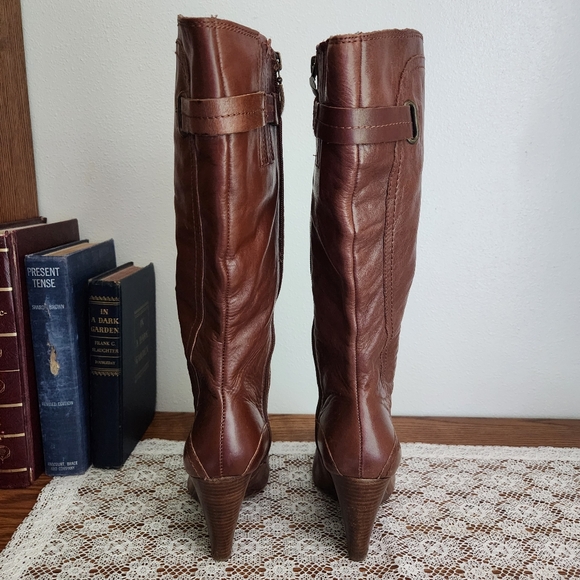 GUESS Tereza Wedge Heeled Leather Boot - Picture 5 of 16